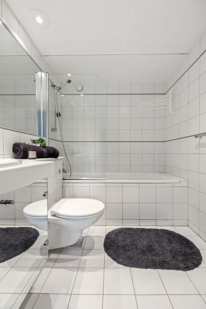 Reformas baños Oliver-Valdefierro
